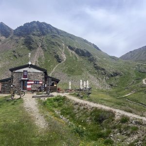 Hütte Botti al Montozzo